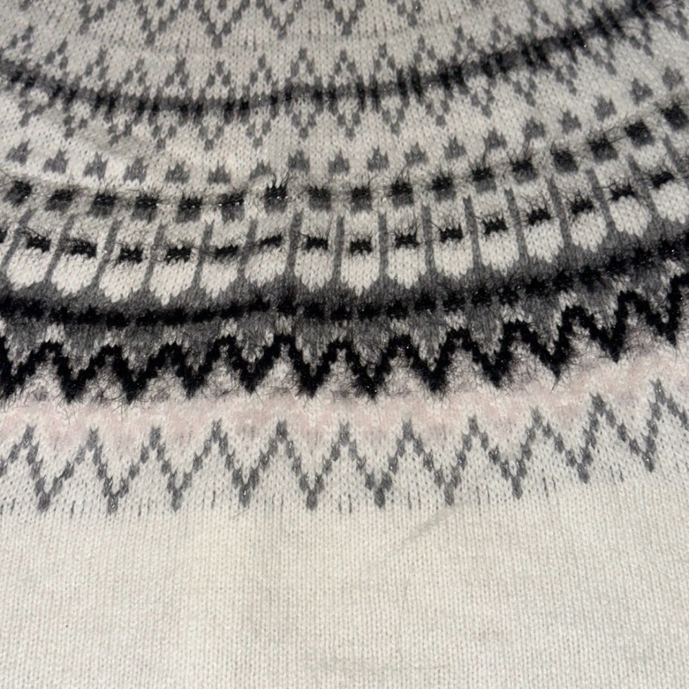 NEW TOMMY HILFIGER - Gray Design Long Sleeve Beaded/Sequin SWEATER Womens Small - Picture 2 of 4